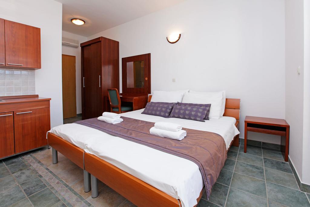Apartments Vala Vela Luka Zimmer foto